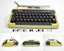 Load image into Gallery viewer, 1977 Brother De Luxe 220 Typewriter