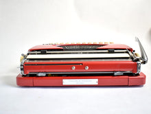 Load image into Gallery viewer, Red Olympia Splendid 66 - qwertz