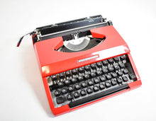 Load image into Gallery viewer, Sperry Remington Idool Typewriter - Cubic typeface