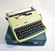 Load image into Gallery viewer, 1968 Olivetti Lettera 32 Typewriter - Pistachio