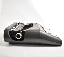 Load image into Gallery viewer, 1970s Olivetti Lettera 35 Typewriter