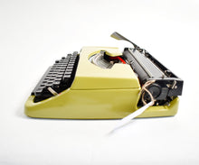 Load image into Gallery viewer, 1977 Brother De Luxe 220 Typewriter