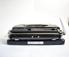 Load image into Gallery viewer, Black Olympia Splendid 66 - qwerty