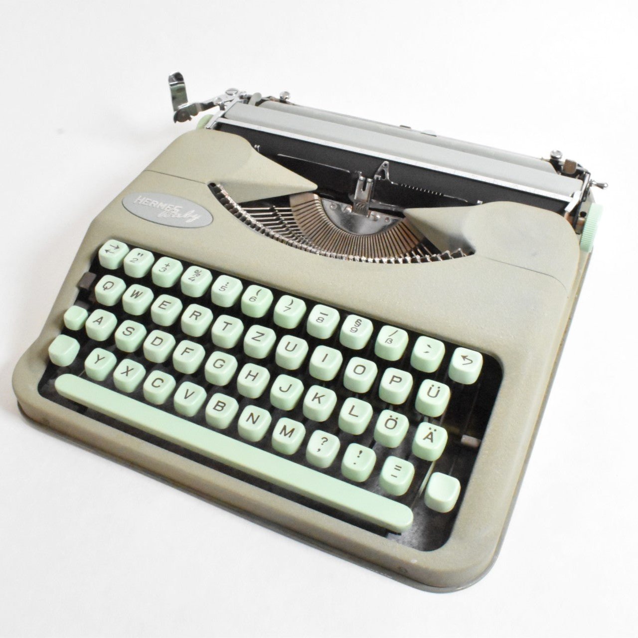 Hermes Baby Typewriter | Restored Typewriter | New Ribbon