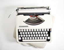 Load image into Gallery viewer, 1975 Hermes Baby Typewriter
