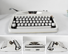 Load image into Gallery viewer, 1973 Hermes Baby Typewriter - French and English keyboard AZERTY