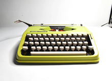 Load image into Gallery viewer, Olivetti Lettera 82 Lime Green Typewriter