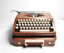 Load image into Gallery viewer, Olivetti Lettera 82 Typewriter - Chocolate Brown
