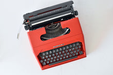 Load image into Gallery viewer, 1960s Underwood 23 Classic Hot Red