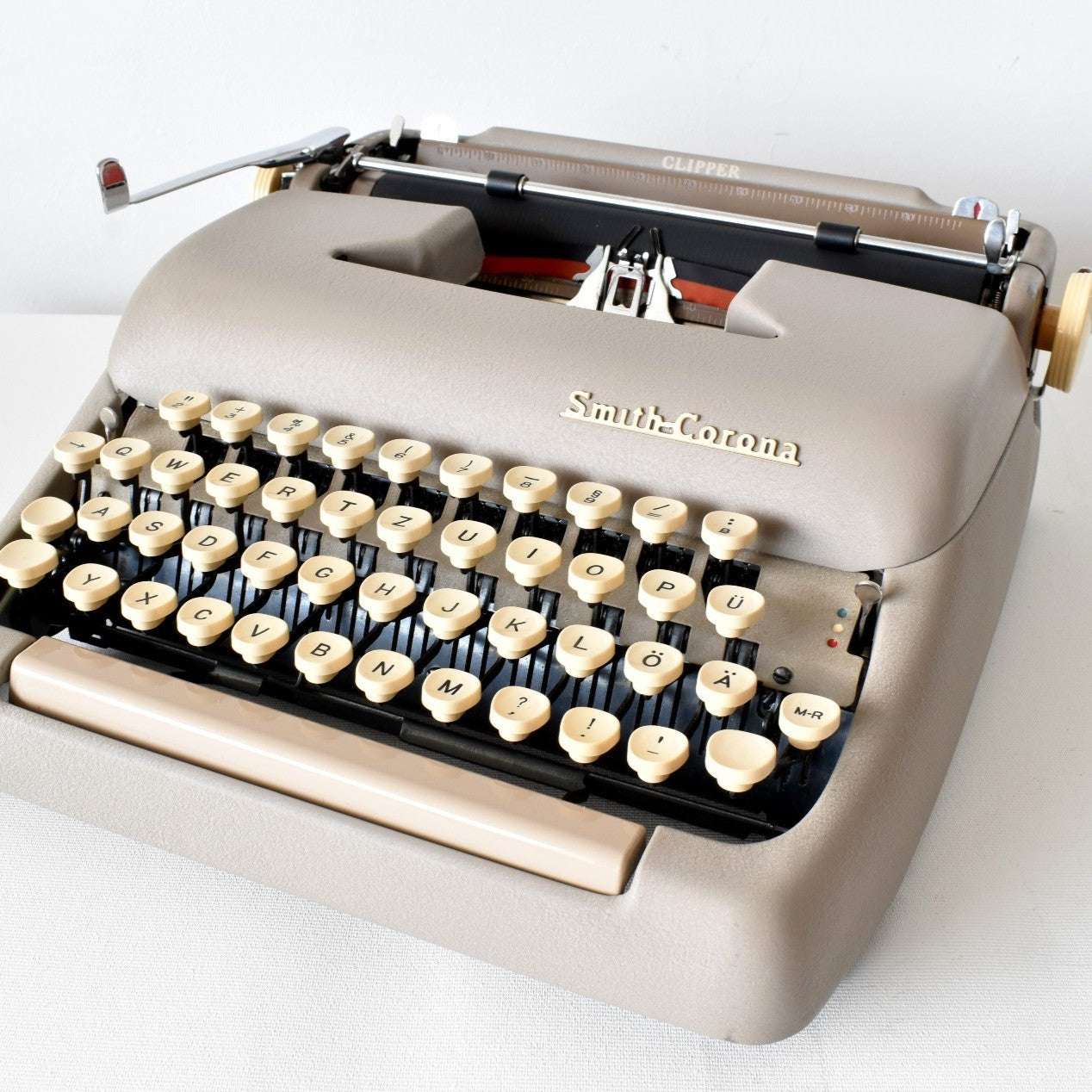 1956 Smith Corona Clipper Typewriter - Pica – Amsterdam
