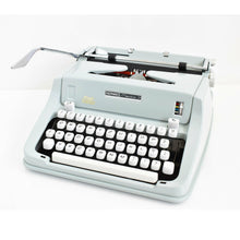 Load image into Gallery viewer, Hermes Media 3 Typewriter, Uncommon Petit Pica Typeface