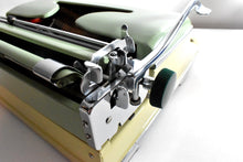 Load image into Gallery viewer, Rare 1959 Torpedo 18b - Green/Yellow Color