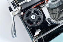 Load image into Gallery viewer, 1967 Olivetti Lettera 32 Typewriter