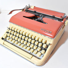 Load image into Gallery viewer, Rare Salmon 1961 Torpedo 18b