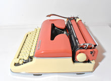 Load image into Gallery viewer, Rare Salmon 1961 Torpedo 18b