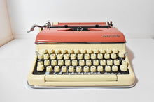 Load image into Gallery viewer, Rare Salmon 1961 Torpedo 18b