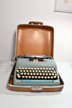 Load image into Gallery viewer, 1957 Smith Corona Silent-Super - Teal, Pica