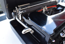 Load image into Gallery viewer, 1932 Standard Smith Corona Flattop Model S