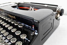 Load image into Gallery viewer, 1932 Standard Smith Corona Flattop Model S