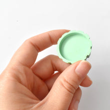 Load image into Gallery viewer, Hermes 3000/Media 3 Green Knob