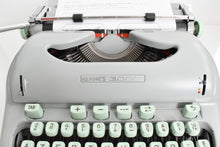 Load image into Gallery viewer, Hermes 3000 Typewriter, Director Speciale Typeface