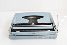 Load image into Gallery viewer, 1972 Brother De Luxe Typewriter