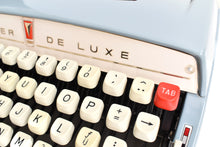 Load image into Gallery viewer, 1972 Brother De Luxe Typewriter