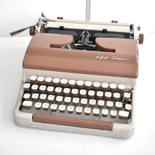 Load image into Gallery viewer, 1960 Torpedo 18s - Duotone Chocolate/Cream