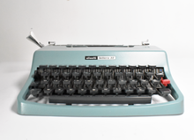 Load image into Gallery viewer, 1967 Olivetti Lettera 32 Typewriter