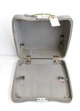 Load image into Gallery viewer, Olympia SM3/SM4 case feet