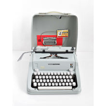 Load image into Gallery viewer, Hermes Media 3 Typewriter, Uncommon Petit Pica Typeface