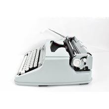 Load image into Gallery viewer, Hermes Media 3 Typewriter, Uncommon Petit Pica Typeface