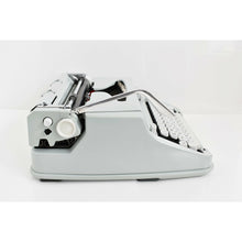 Load image into Gallery viewer, Hermes Media 3 Typewriter, Uncommon Petit Pica Typeface