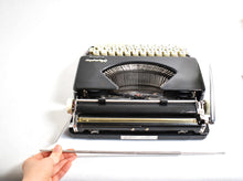 Lade das Bild in den Galerie-Viewer, IBM Style Federhaken-Set 5-tlg. – Schreibmaschinen-Reparaturwerkzeug
