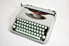 Load image into Gallery viewer, 1962 Hermes Baby Typewriter - qwertz
