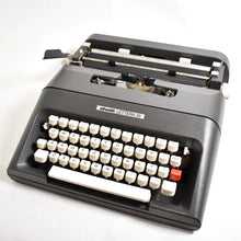 Load image into Gallery viewer, 1970s Olivetti Lettera 35 Typewriter
