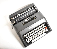 Load image into Gallery viewer, 1970s Olivetti Lettera 35 Typewriter
