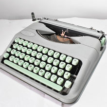 Load image into Gallery viewer, 1957 Mint Hermes Baby Typewriter - Pica, QWERTZ
