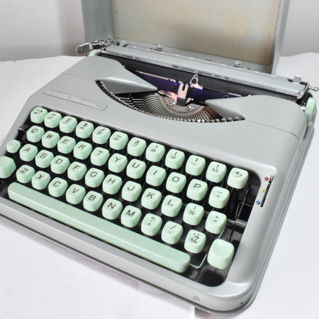 1961 Mint Hermes Baby Typewriter - Elite, QWERTY