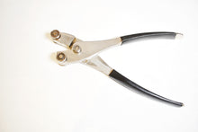 Load image into Gallery viewer, AMES Typewriter Repair Tool - Typebar Bender
