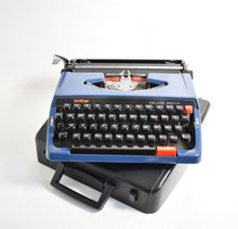 Load image into Gallery viewer, 1970s Brother De Luxe 220TR Typewriter
