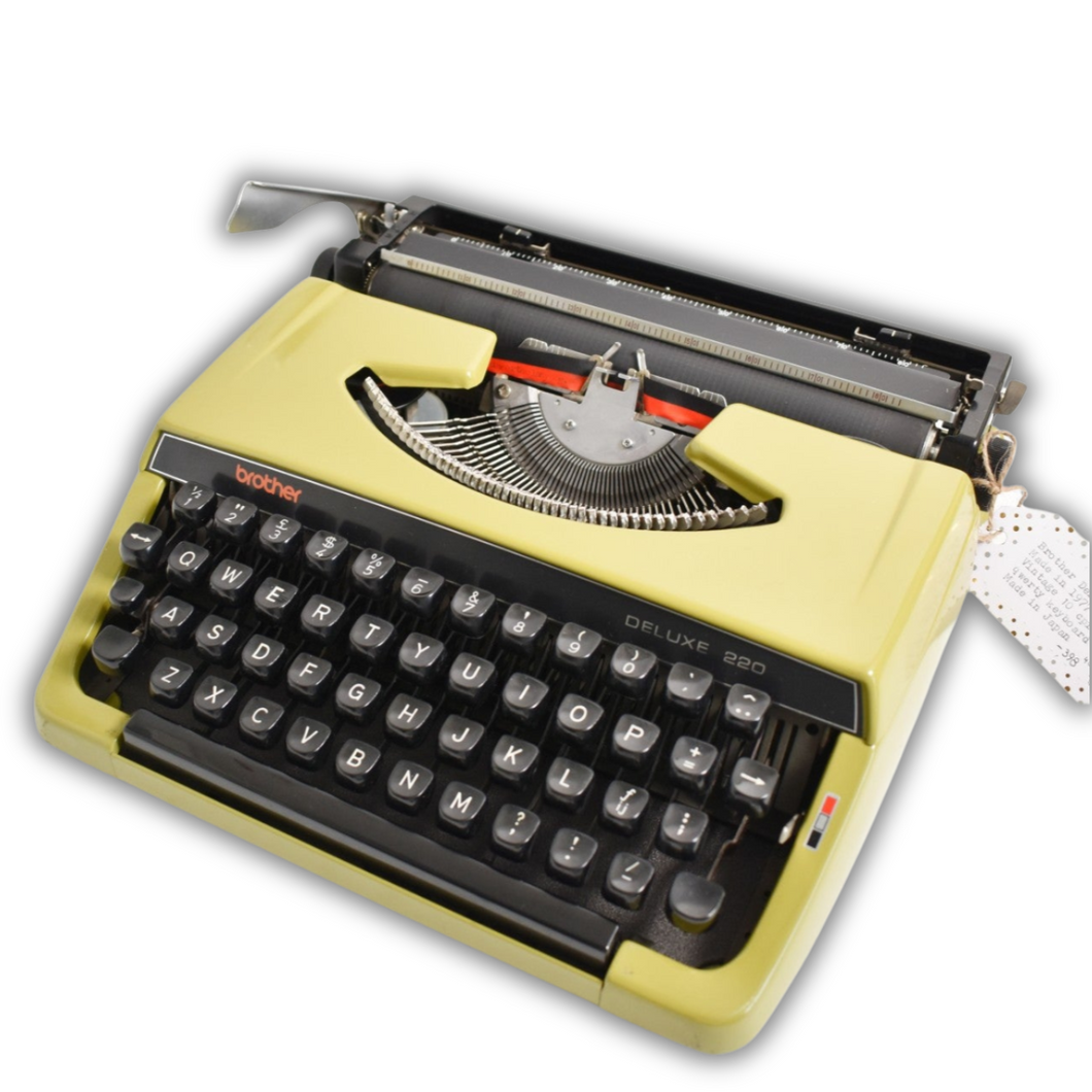 1977 Brother De Luxe 220 Typewriter