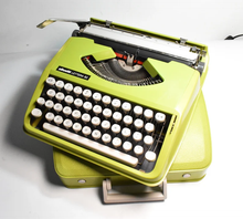 Load image into Gallery viewer, Olivetti Lettera 82 Lime Green Typewriter
