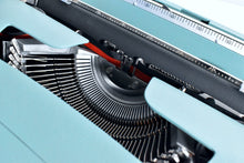 Load image into Gallery viewer, 1967 Olivetti Lettera 32 Typewriter

