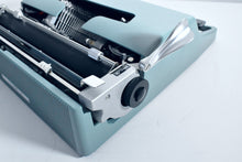 Load image into Gallery viewer, 1967 Olivetti Lettera 32 Typewriter
