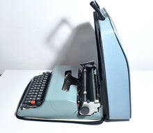 Load image into Gallery viewer, 1967 Olivetti Lettera 32 Typewriter
