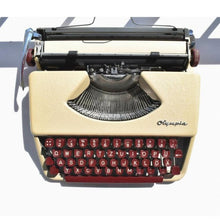 Load image into Gallery viewer, 1958 Olympia Splendid 33

